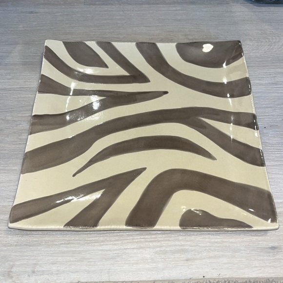 POTTERY BARN Barbara Eigen Zebra Striped 14" Square Ceramic Serving Platter - Picture 3 of 6